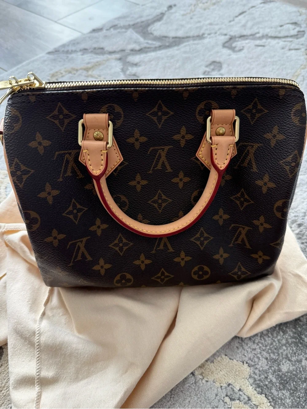 Louis Vuitton Monogram Speedy Bandoulière 25